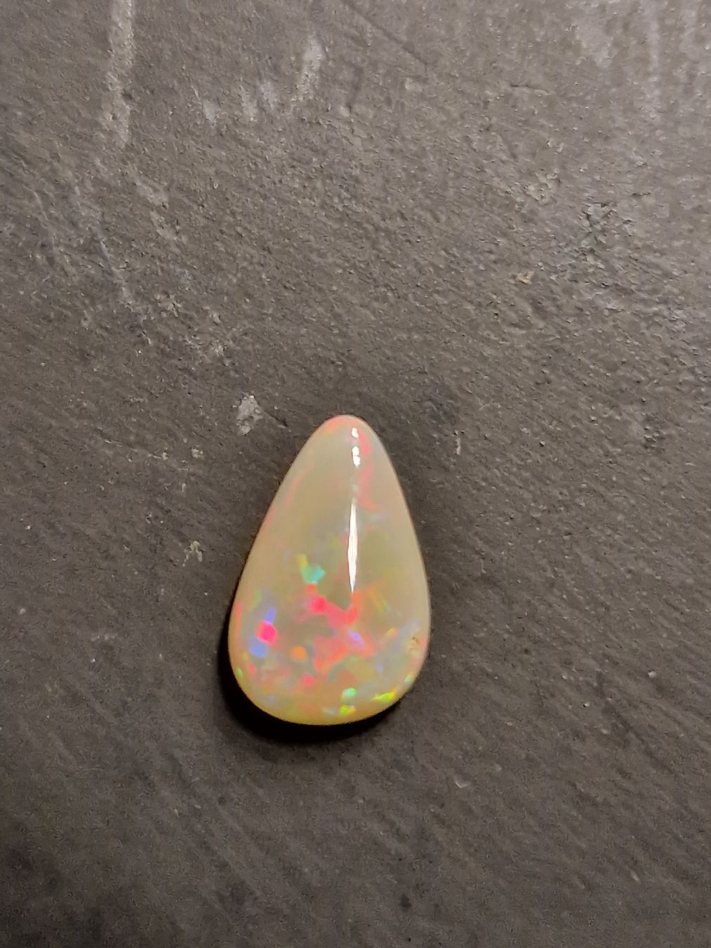 Pierres précieuses: opale Noire australienne multicolore – Neuf (Voir description) à fribourg par hakoh