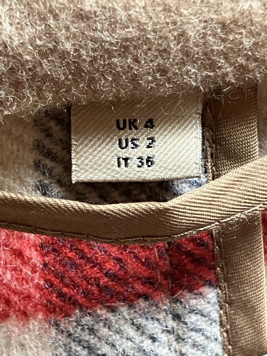 Burberry Cappotti: Burberry Damenmantel – Usato da Schattdorf venduto da Secondlife21 5