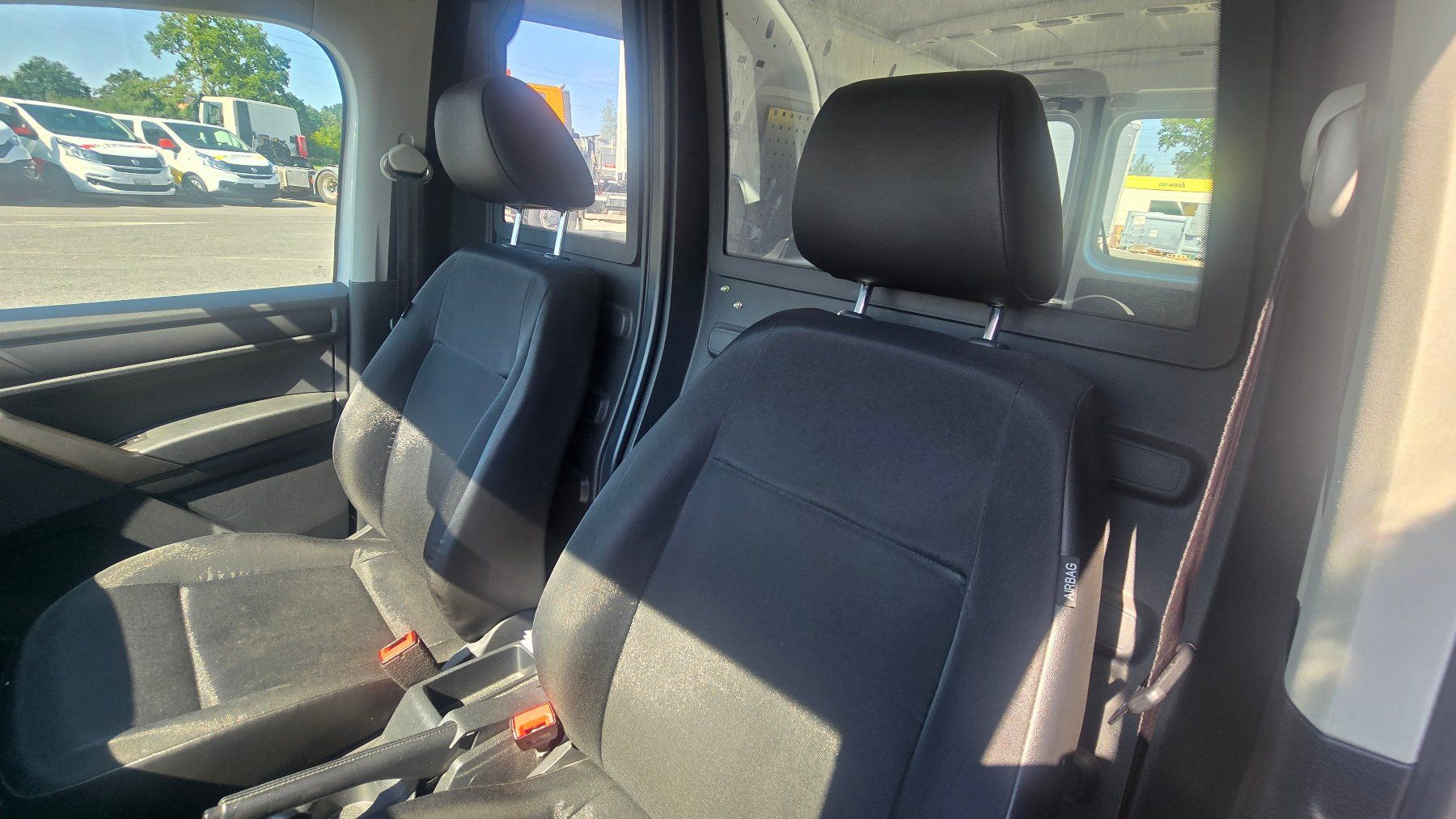 VW Veicoli commerciali: VW CADDY 2.0 TDI ab MFK – Usato da Emmenbrücke venduto da meu_2j8p 9