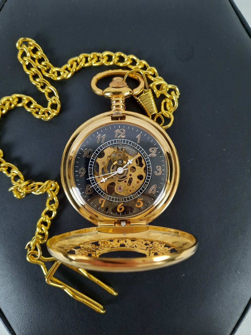 Uhren: Goldene Taschenuhr – Gebraucht aus Beinwil am See von Restwert_Beinwil 2