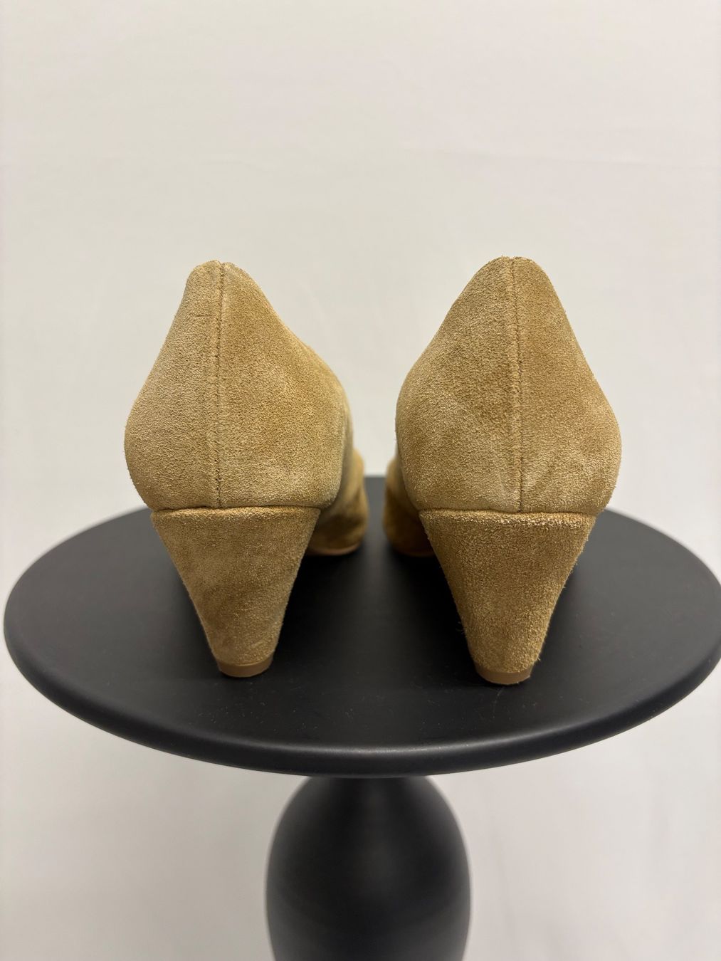 Copenhagen Scarpe da donna: Anonymous Copenhagen Tiffany Triangle Pumps beige 36 Leder – Nuovo (secondo la descrizione) da Regensdorf venduto da secondchancefashion 5