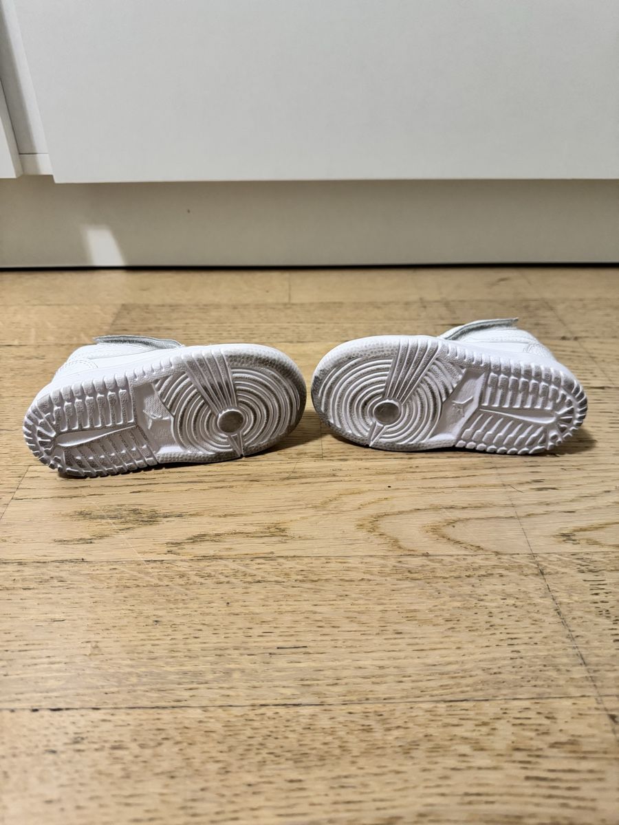 Nike Schuhe für Jungen: Kinderschuh Nike Gr.21 – Gebraucht aus Bottmingen von Giamonda88 2