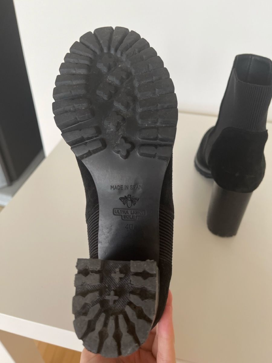 Scarpe da donna: Stiefeletten schwarz, Grösse 40 – Usato da Zürich venduto da lyn_tqp5 4