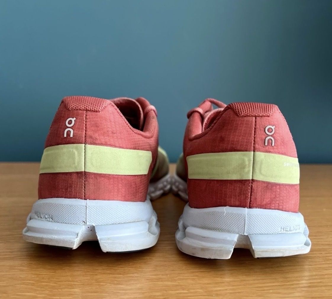On Scarpe da donna: On Cloud chaussures, taille 39 – Usato da Lausanne venduto da HomeDepose 2