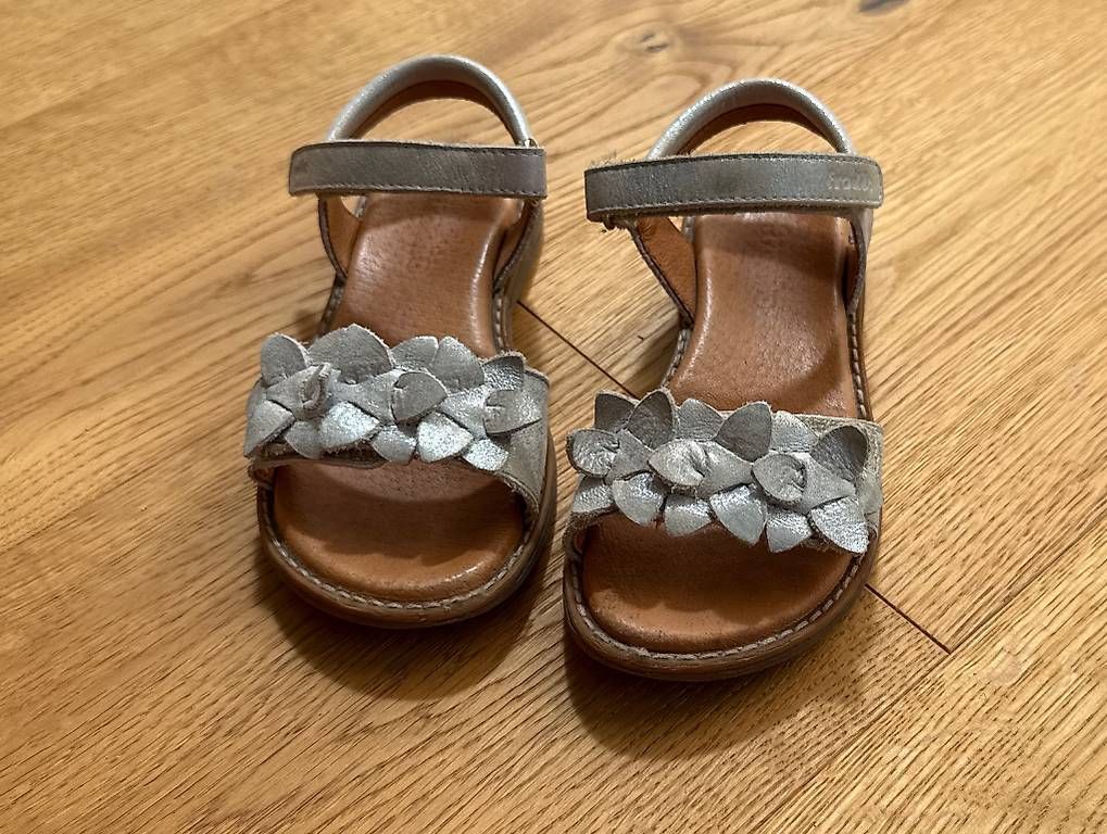 Chaussures filles: Froddo Sandalen Gr. 28 – D'occasion à Bottmingen par OliviaM06