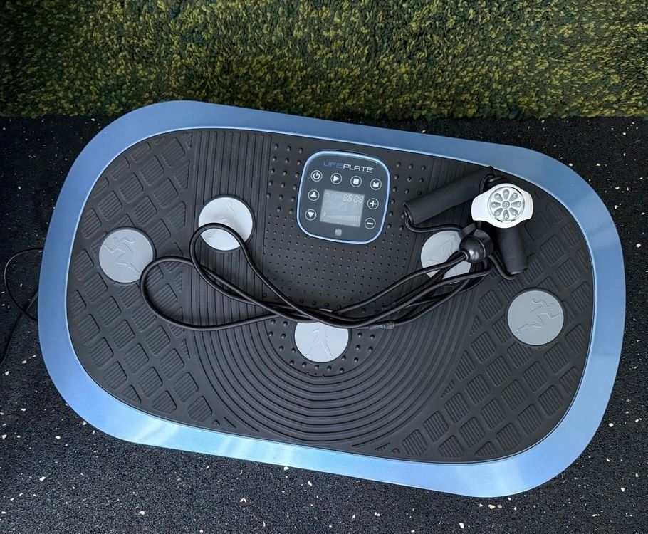 Maxxus Hometrainer: Maxxus LifePlate 4.0 Vibrationsplatte – Usato da kloten venduto da josef1969 5