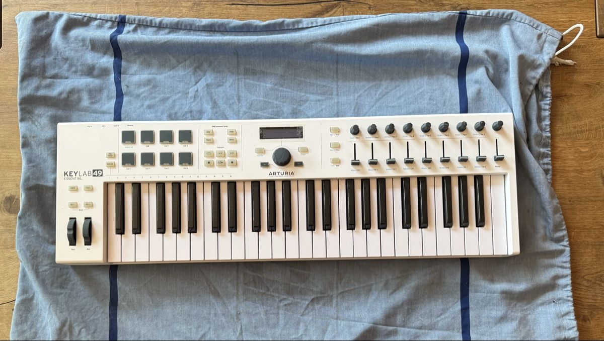Arturia Musikinstrumente: Arturia Keylab Essential 49 – Neu (gemäss Beschreibung) aus Aumont von Sidji3 1