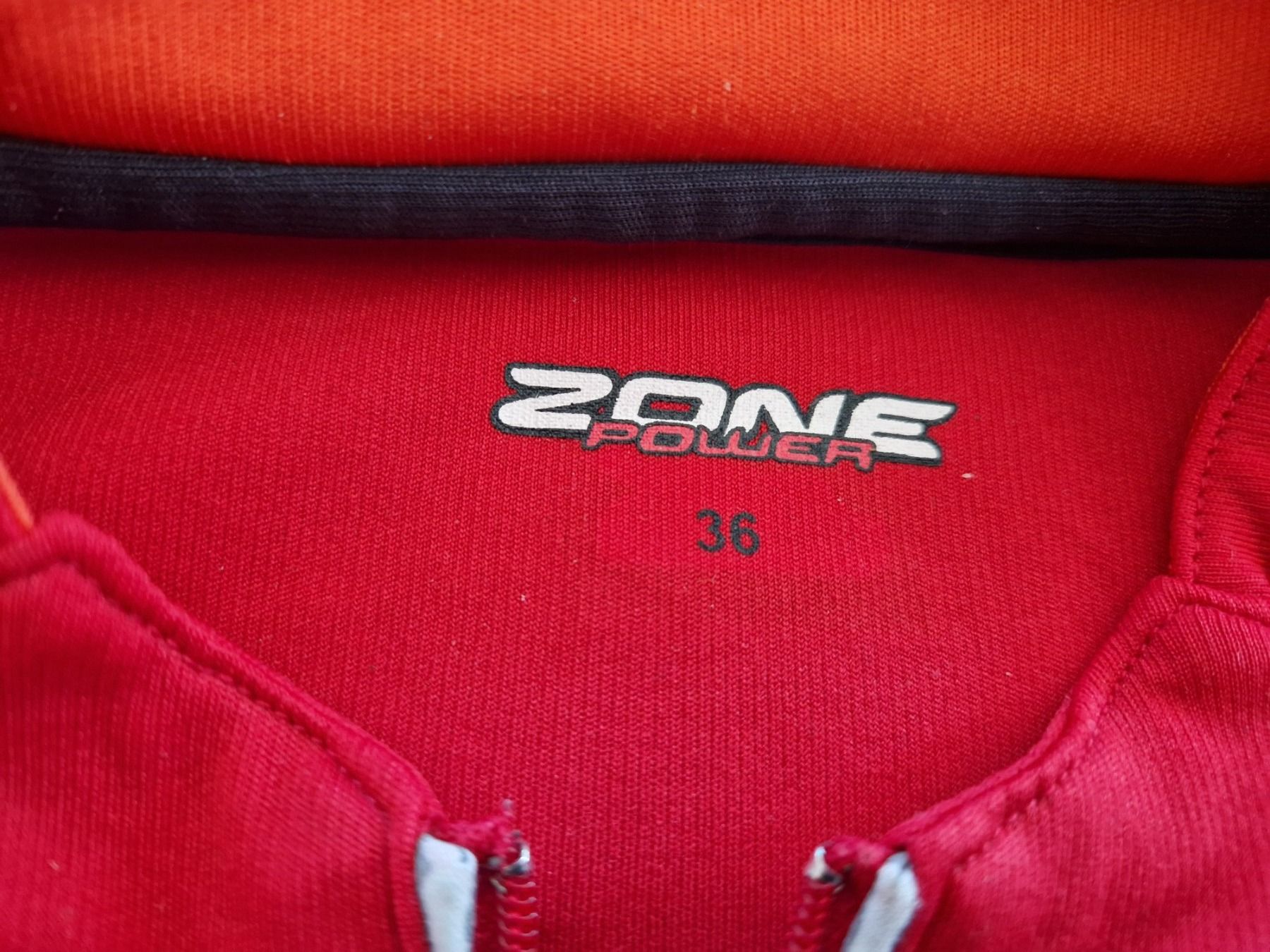 Canottiere & Pantaloni: Sportshirt ZonePower rot Grösse 36 – Usato da MUEHLAU venduto da ibo_5c7d 1
