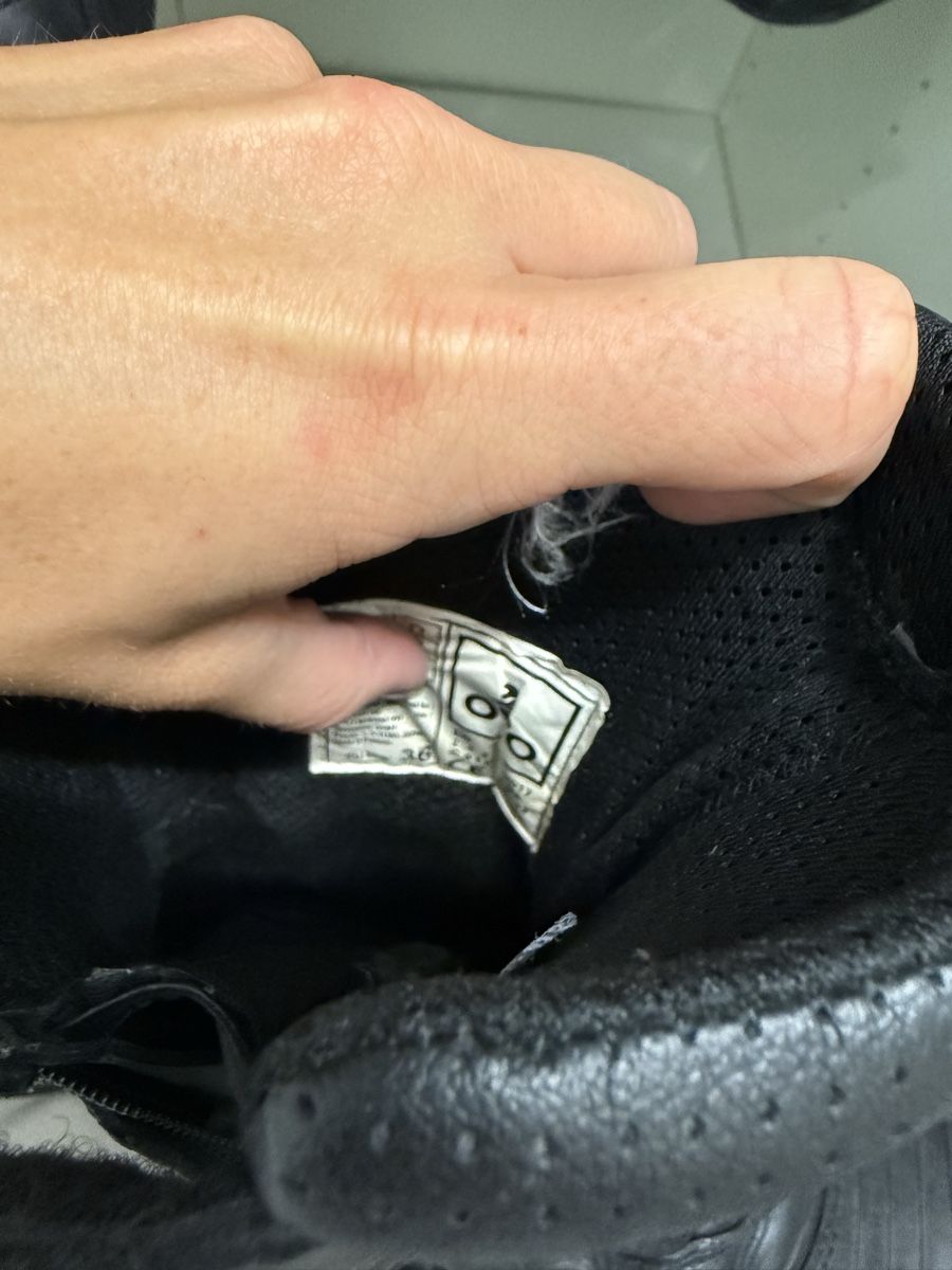 Scarpe da uomo: Motorradstiefel Grösse 36, Schwarz – Usato da Reichenburg venduto da Benutzer123_ 2