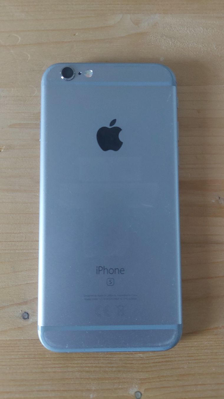 Apple Telefoni cellulari / Smartphones: iPhone 6S argent 128Go – Usato da St-Saphorin-Lavaux venduto da Xolotl 1
