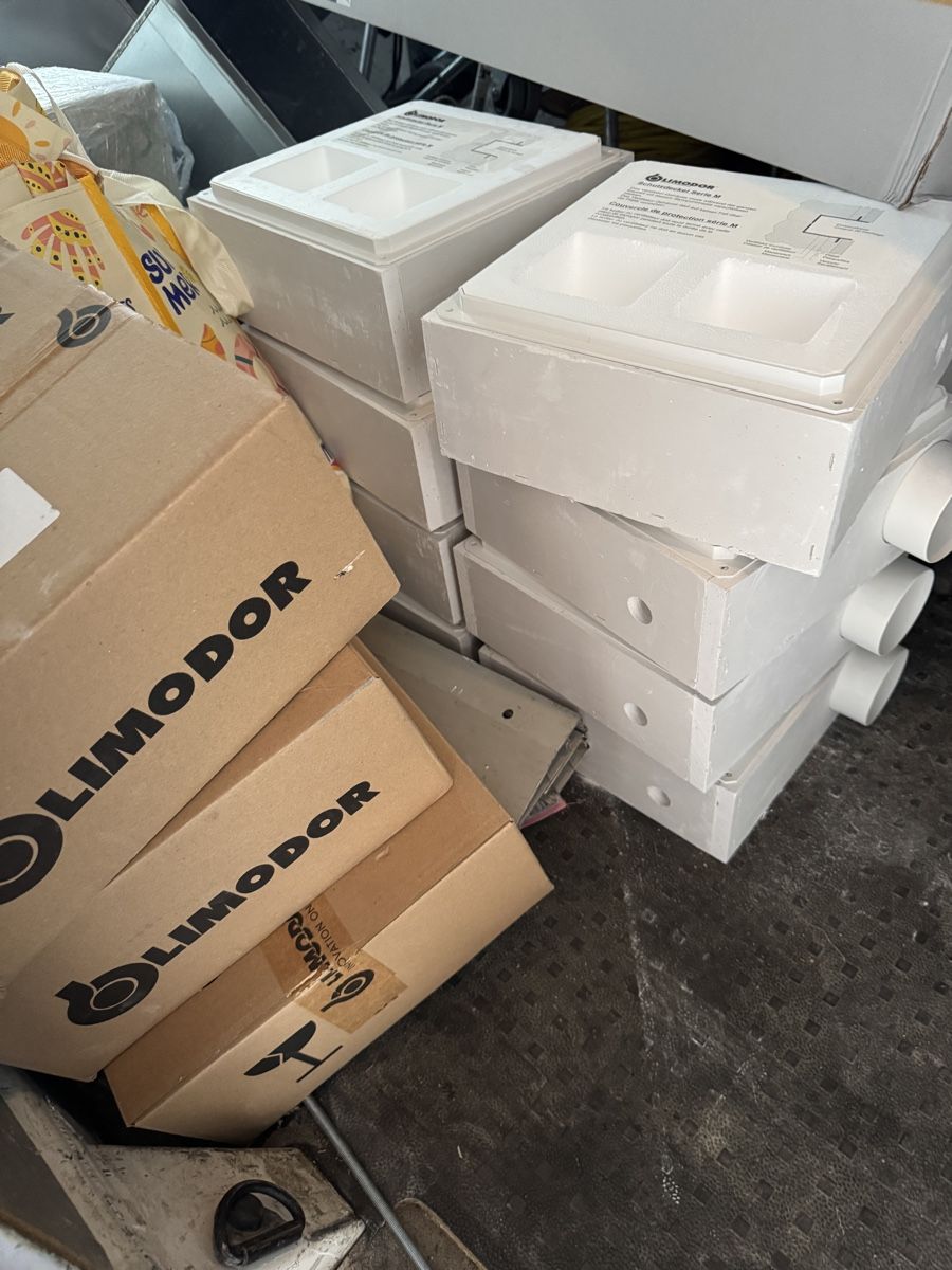 Ventilatoren: 8 Limodor neu mit Brandschutzgehäuse – Neu und originalverpackt aus Härkingen von 1S.