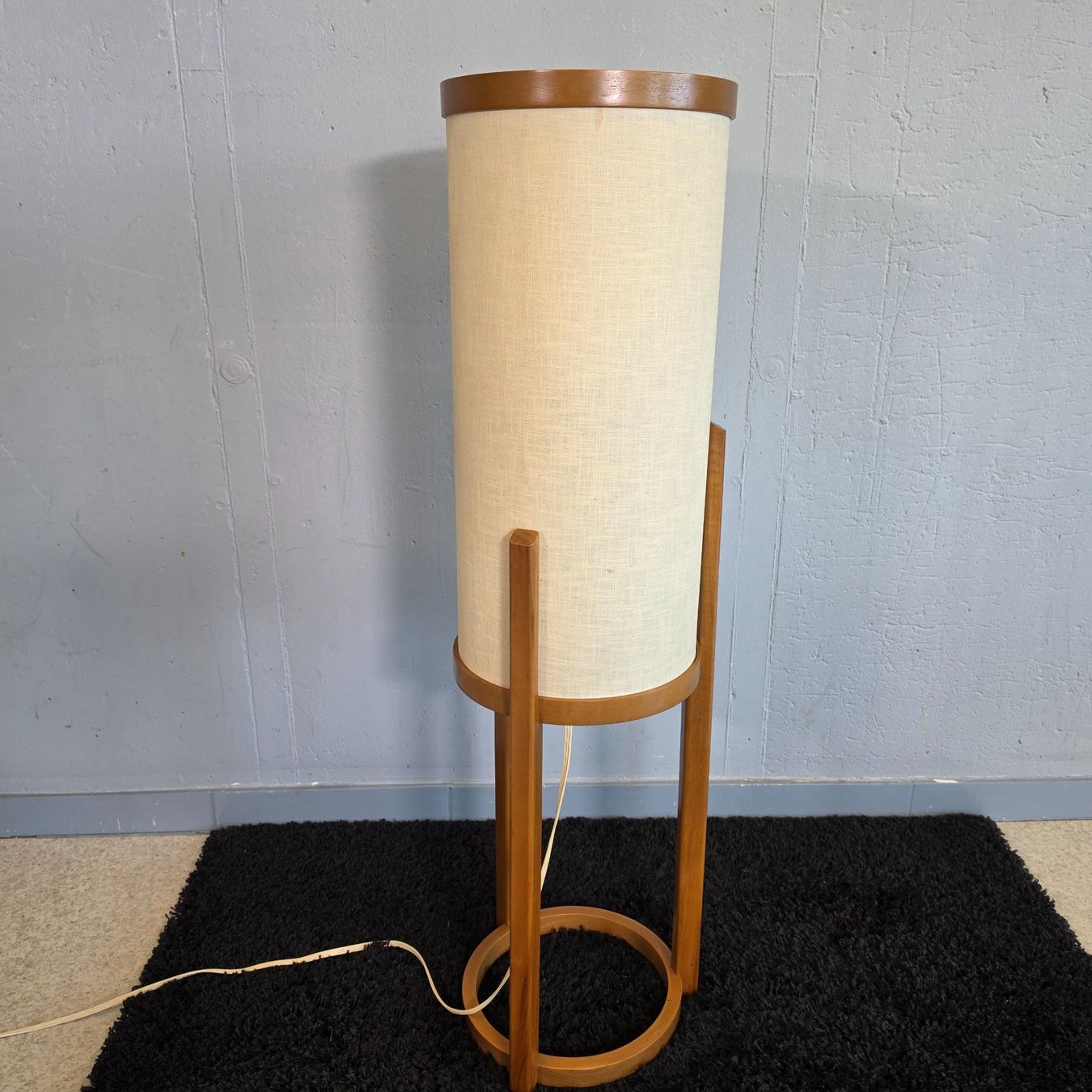 Lampade: Vintage Floor Lamp Holzdesign einzel Schaltbare Stehleuchte – Usato da Nottwil venduto da Wondewa-Shop 5