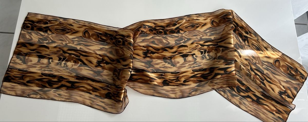 Foulard & Sciarpe: Scarf abstract print women brown – Nuovo (secondo la descrizione) da Saland venduto da ele_vc96