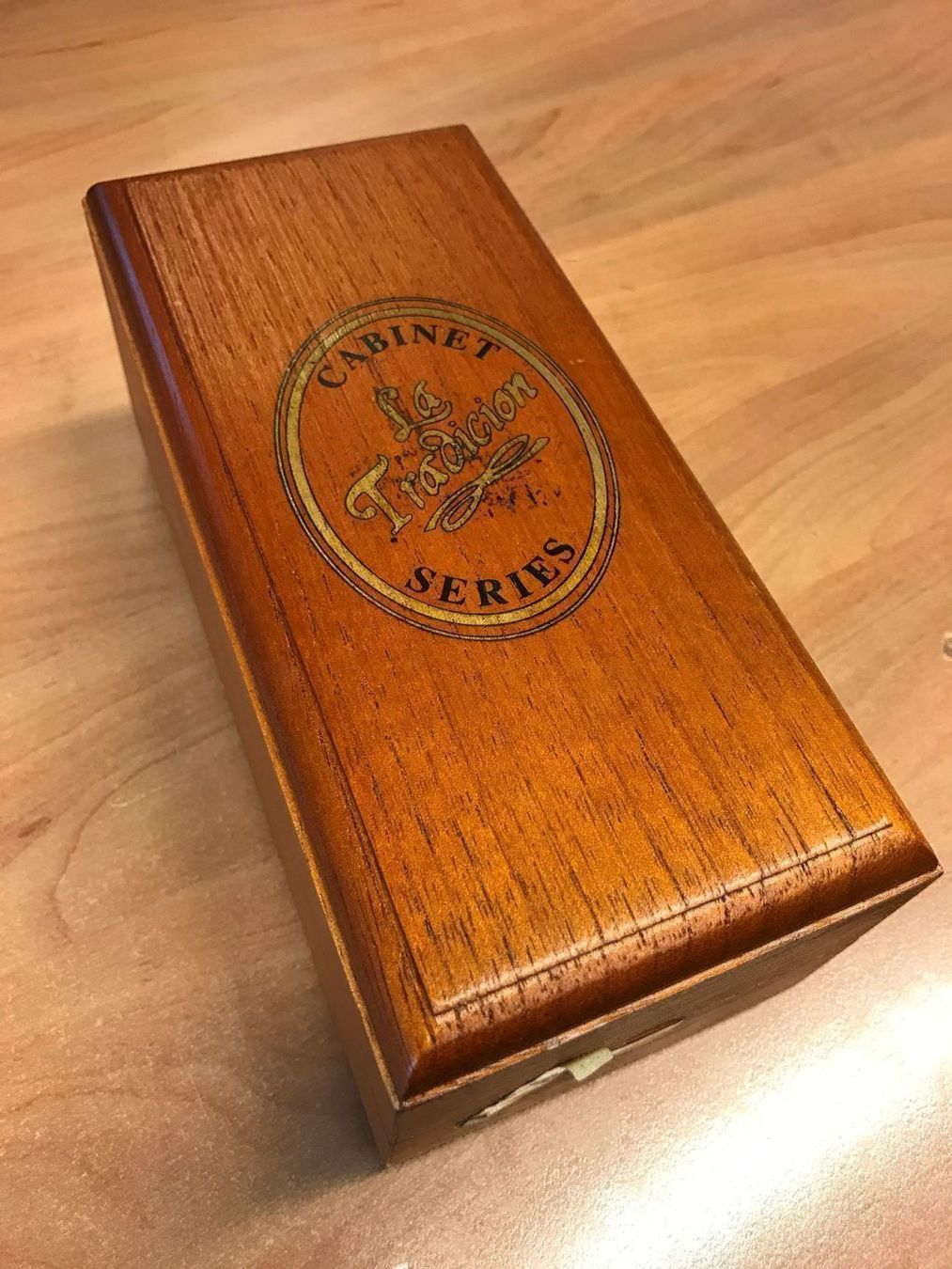 Sigari: LA TRADICION CABINET LANCERO – Nuovo (secondo la descrizione) da Walchwil venduto da smokies 1