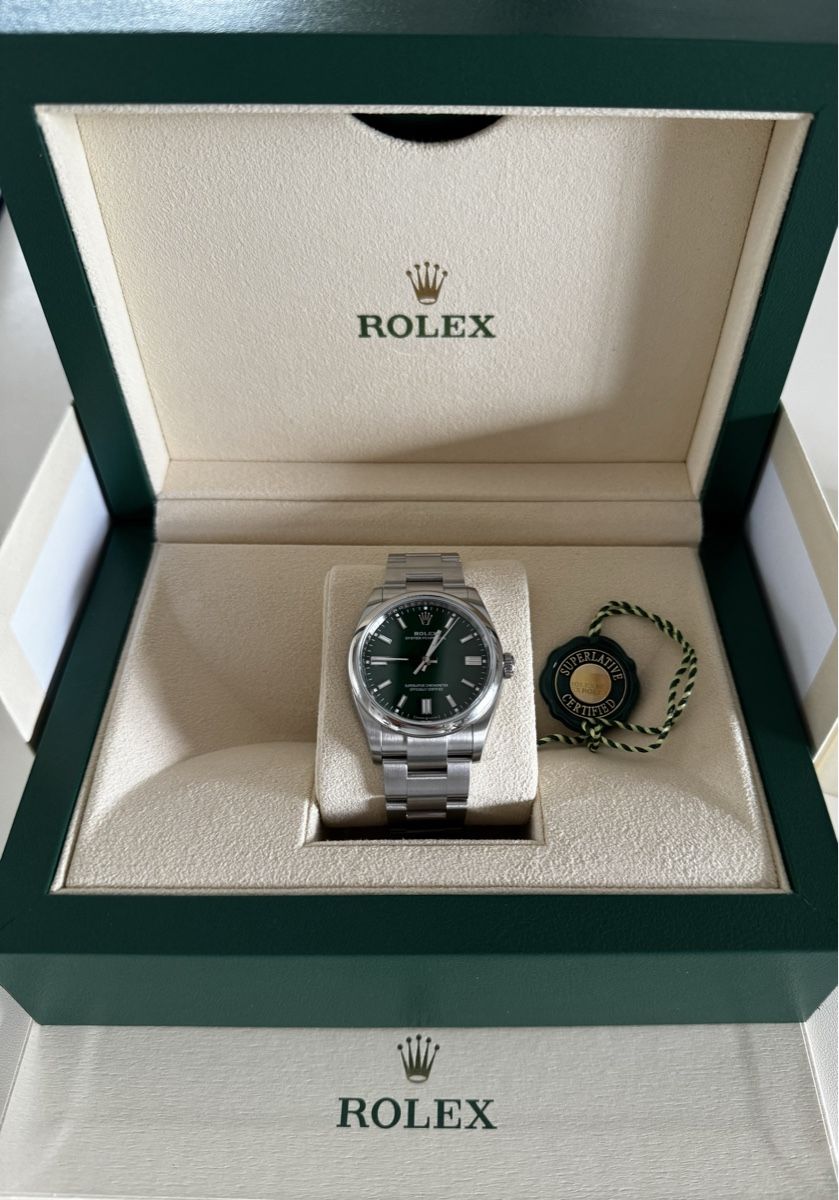 Rolex Orologi: Rolex Oyster Perpetual 36 green – Nuovo e nell'imballaggio originale da Courtételle venduto da directswisswatch 2
