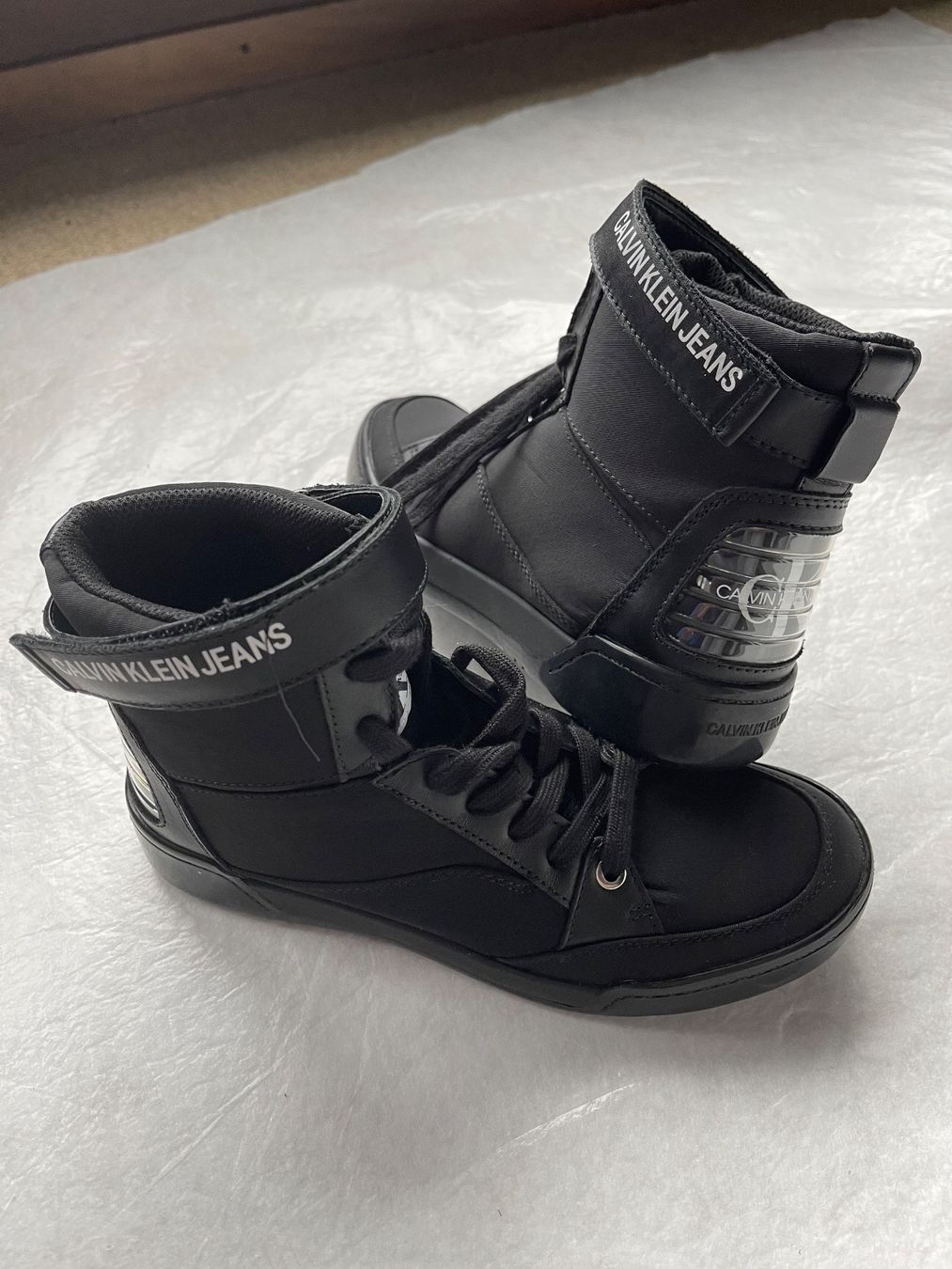 Calvin Klein Scarpe per ragazzi: Neue Calvin Klein Sneakers – Nuovo e nell'imballaggio originale da Tägerig venduto da Unbekannt5522 4
