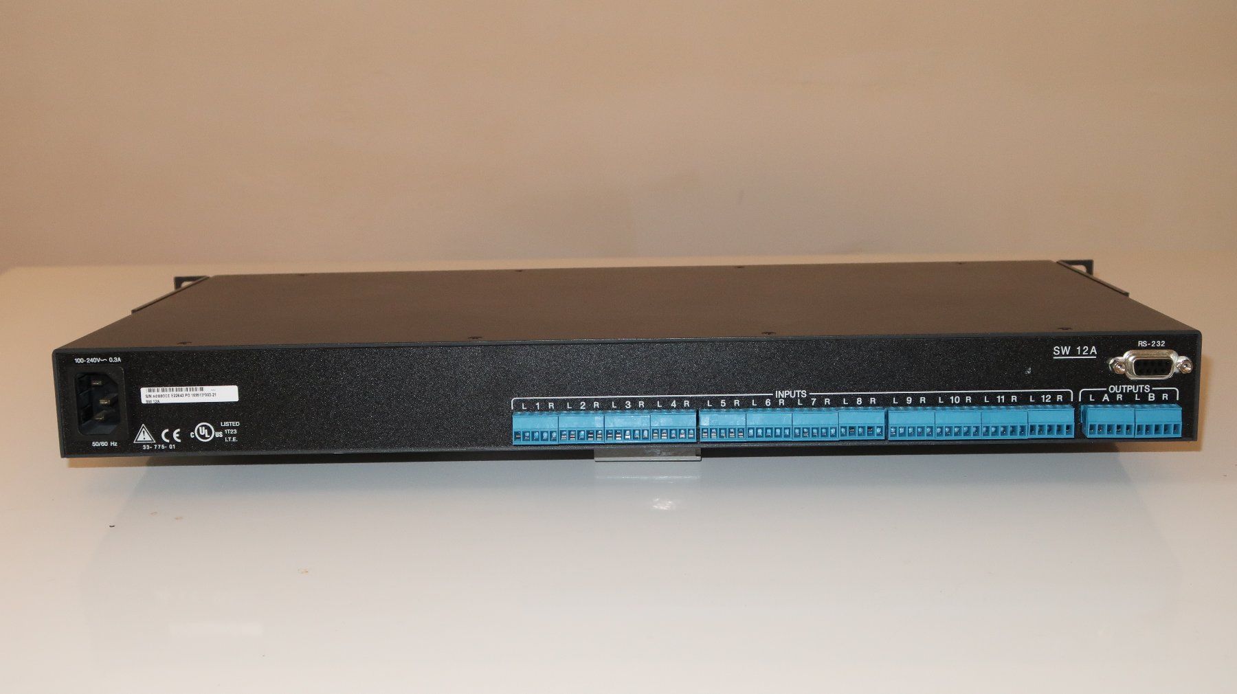 Interruttori: Extron Stereo Audio Umschalter mit 12 Inputs – Usato da Uster venduto da Mruedis 3