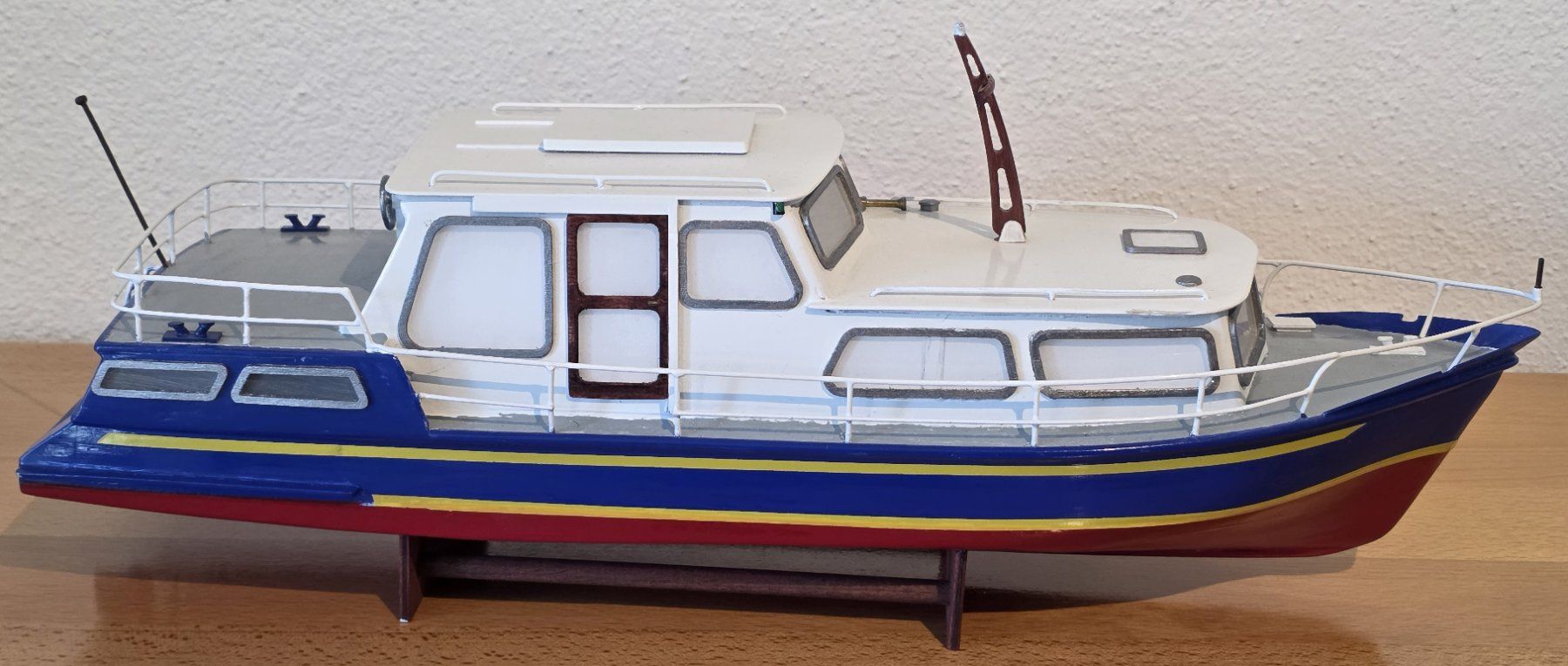Kits de montage: Schiffsmodell Motorboot – D'occasion à Rotkreuz par sheyenne72 5