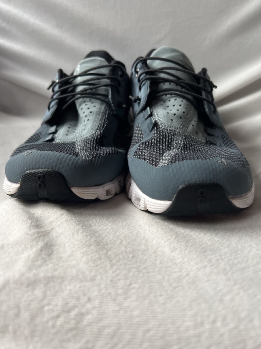 On Damenschuhe: On Cloud Schuhe – Gebraucht aus Mörel von Emozia 3