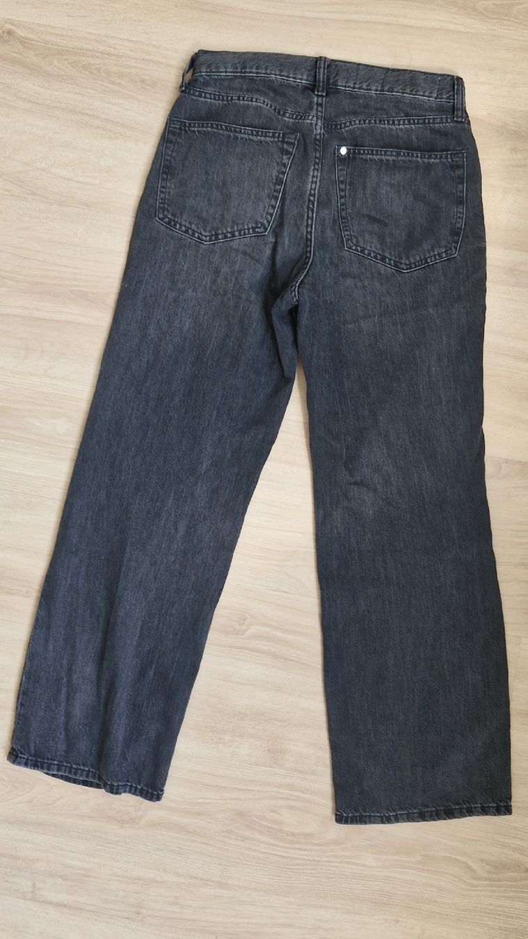 H&M Jeans: H&M Jeans Straight Loose Fit – Usato da Fällanden venduto da elia_cicho 1