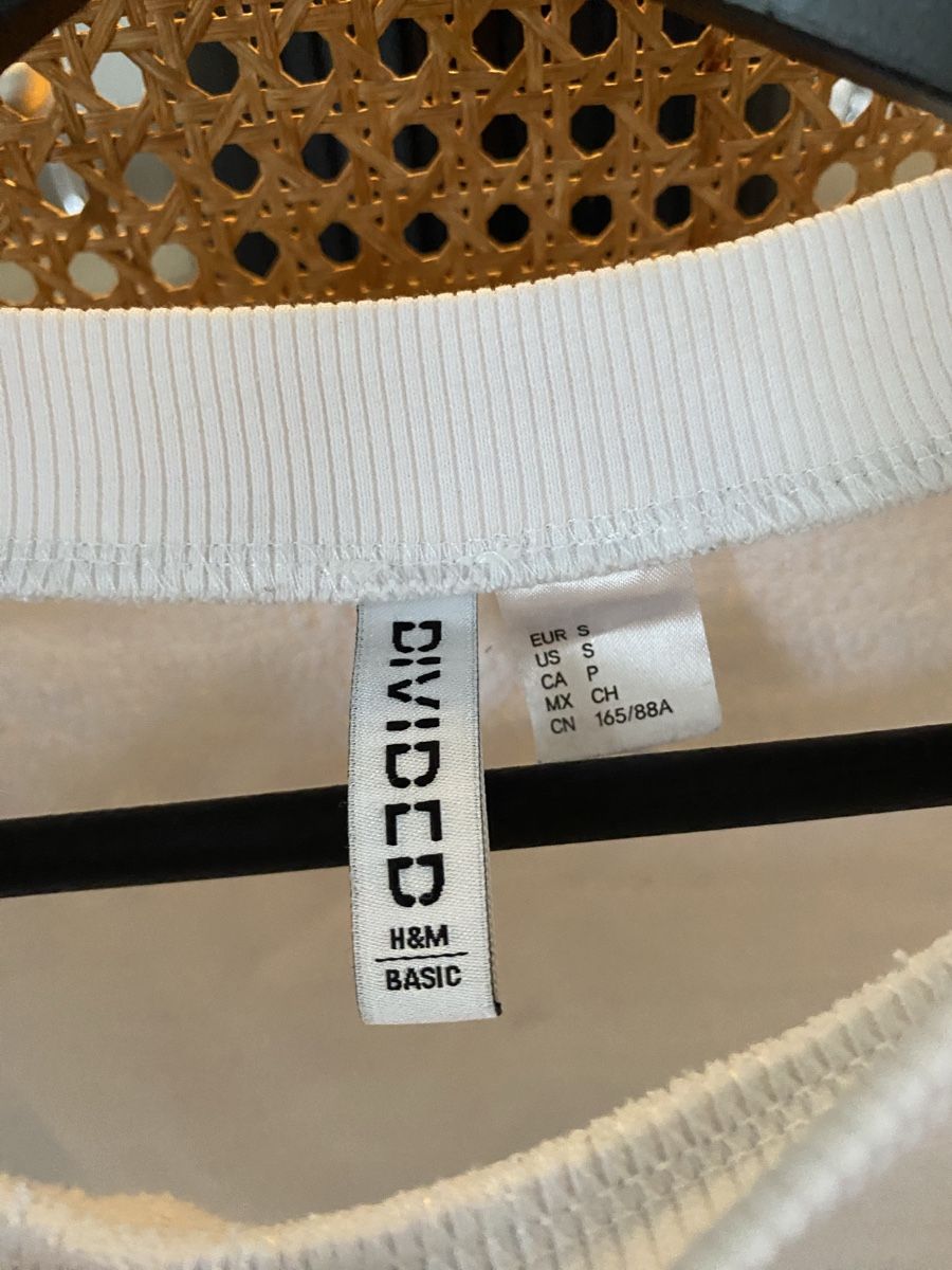H&M Maglioni & Felpe: Weisser H&M Sweatshirt Gr. S Damen – Usato da Langenthal venduto da vik_v5ml 3