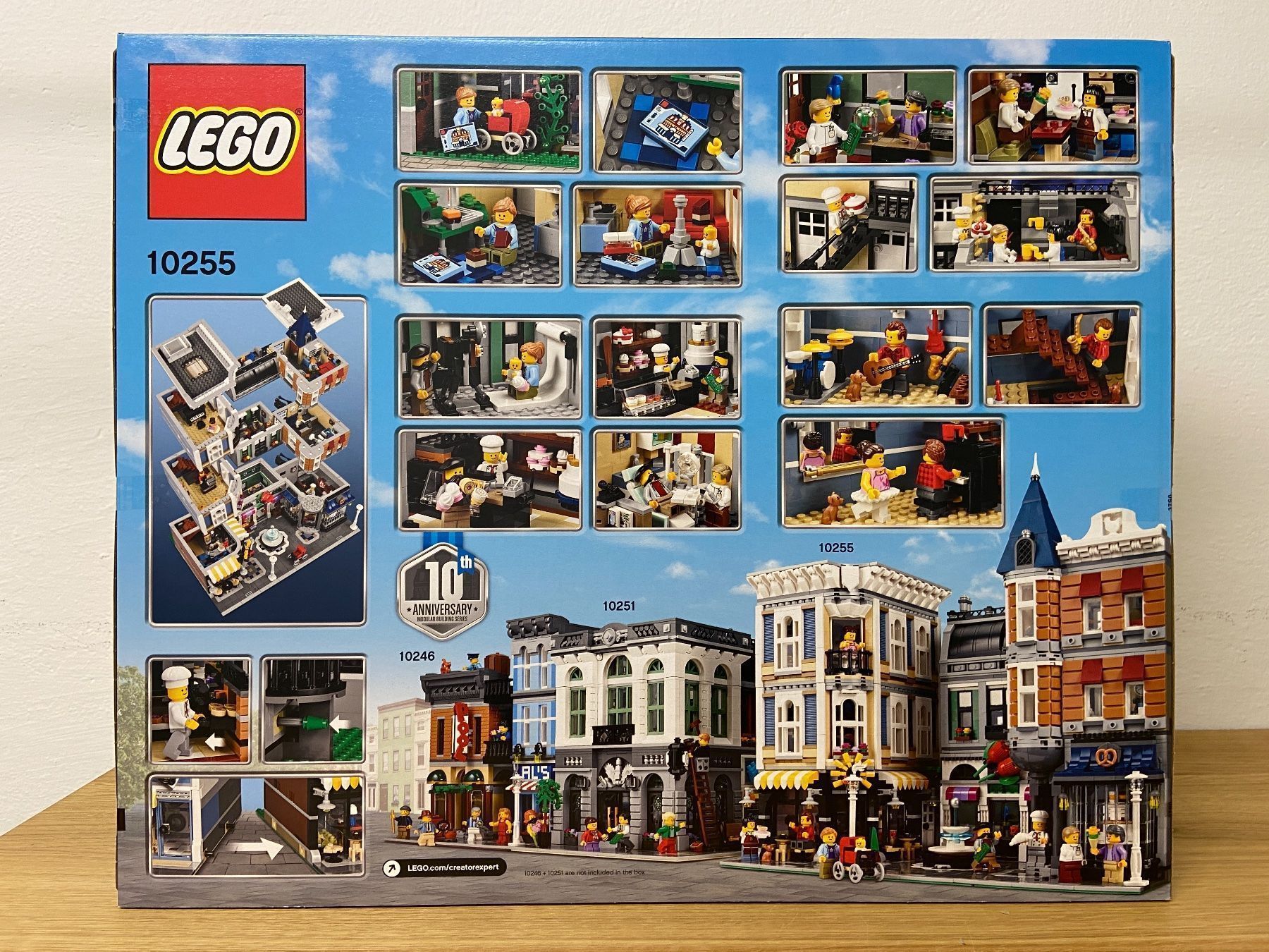 Lego Kit di costruzioni: LEGO 10255 - Stadtleben, Creator Expert – Nuovo e nell'imballaggio originale da Bern venduto da Seekey 7