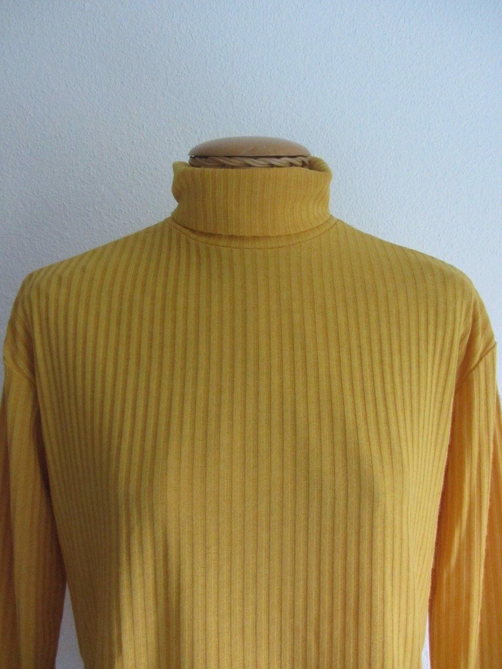 H&M Pulls & Sweat-shirts: Rollkragen Pullover senfgelb - S – D'occasion à Zürich par Diazaio 1