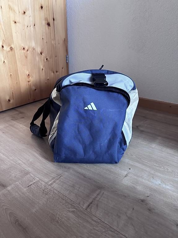 Borse: Adidas Sporttasche – Usato da Herisau venduto da Baum_91 1
