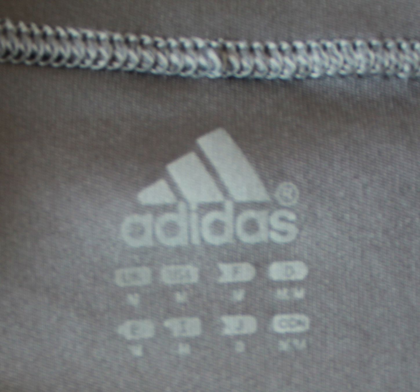 Adidas T-Shirts: T-shirt Adidas t. M – Gebraucht aus Peseux von Gilloss 3
