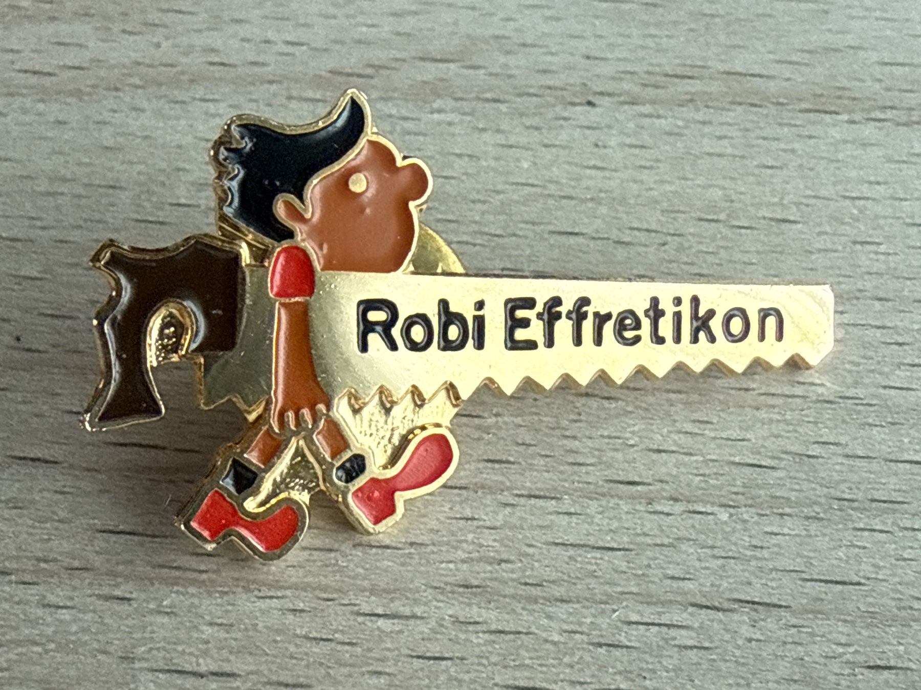 Placchette & Badge: Pin Robi Effretikon – Usato da Glattbrugg venduto da Schweigmatt
