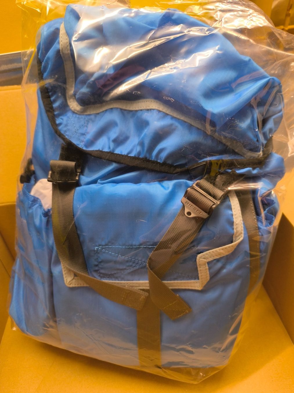 Diesel Zaini: Diesel Rucksack NEU – Nuovo e nell'imballaggio originale da Winterthur venduto da Tinot 1