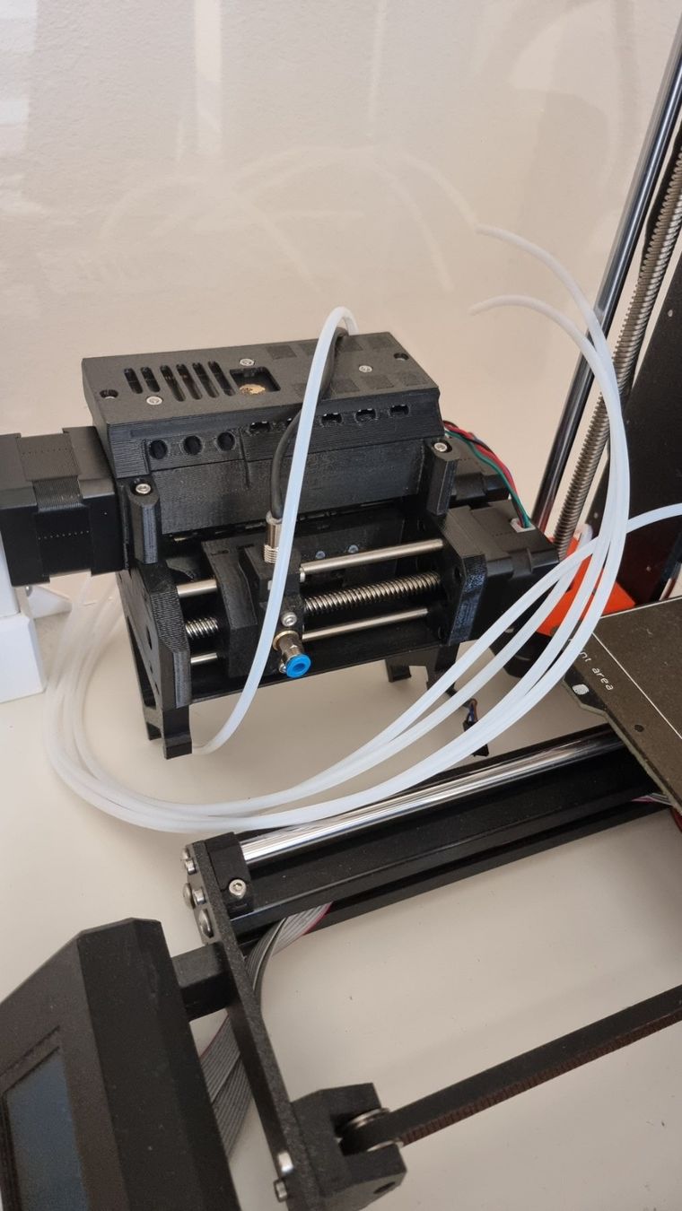 Prusa Stampanti 3D: Prusa MK3S+ 3D Drucker inkl. MMU2S-Kit – Usato da Lengnau BE venduto da darkangel94 4