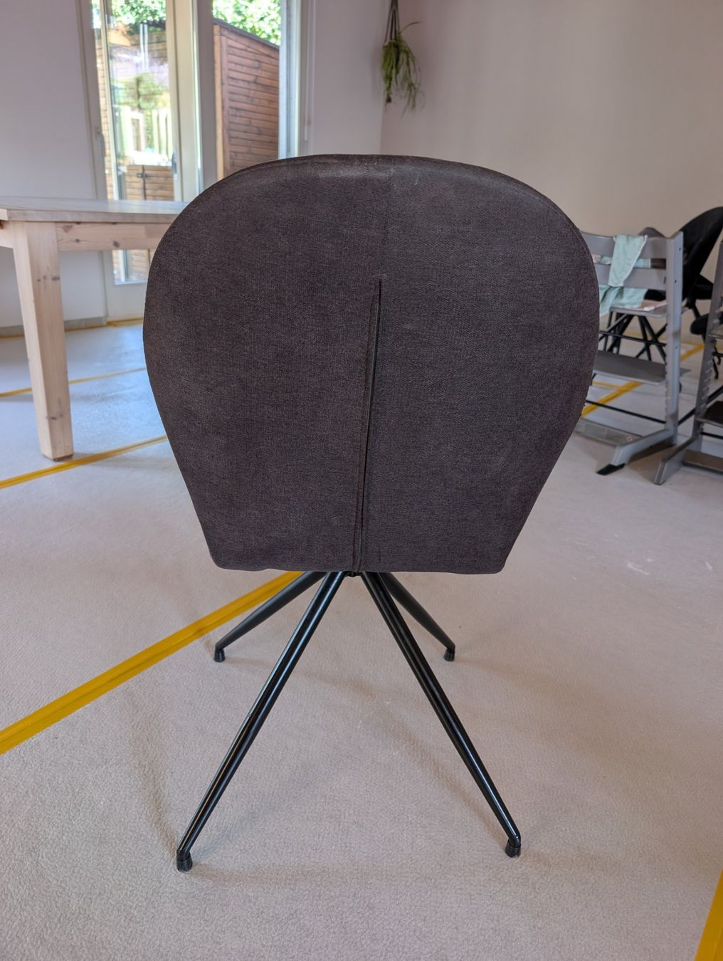Livique Stühle: Schalenstuhl Antazit – Gebraucht aus Biglen von Freebird88 2