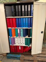 Werkstatt Schrank Mit Inhalt