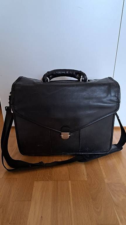 Samsonite Koffer & Taschen: Computertasche Echtleder – Gebraucht aus Steffisburg von YogiBaer59