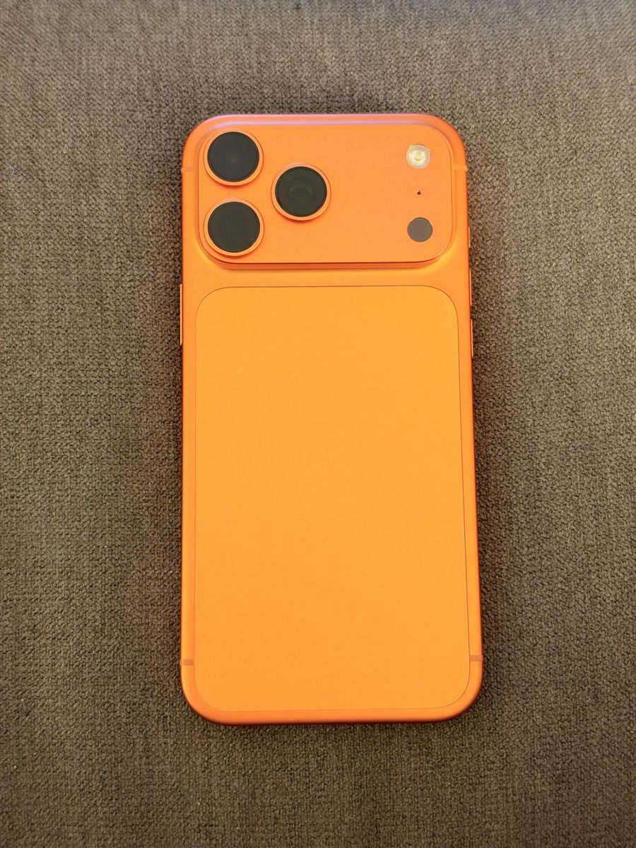 Apple Handys / Smartphones: iPhone 17 Pro Max – Neu (gemäss Beschreibung) aus Kloten von Pirminho 1