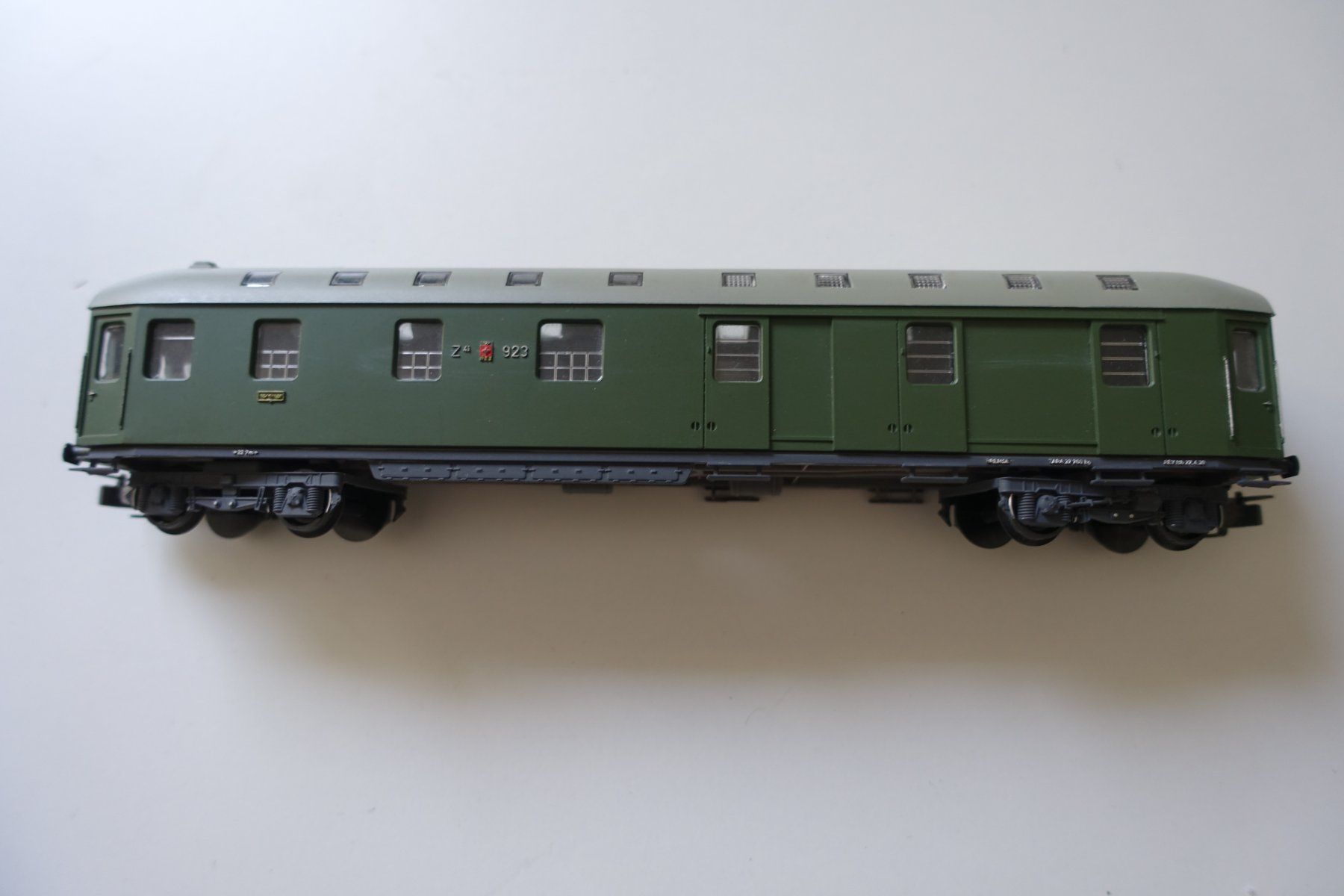 Kleinbahn Modellini di ferrovie: KLEINBAHN No. 383 Schweizer Bahnpostwagen Z4 – Usato da Wallbach venduto da Sarrows 1
