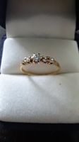 Goldring mit Zirkonia
