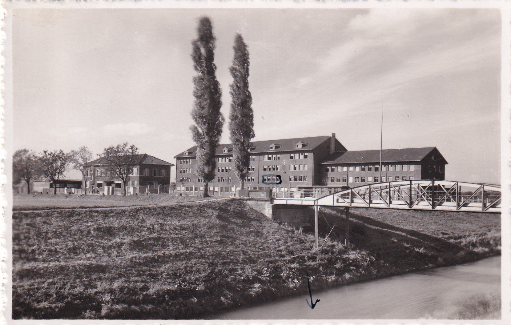 Cartoline postali: Payerne Caserne 2  1944 – Usato da Cormoret venduto da Pascalll2001