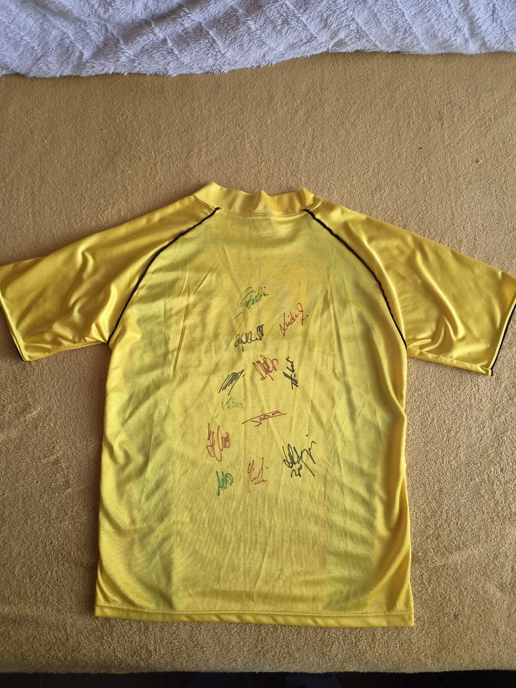 Young Boys Leibchen & Hosen: Orginal YB-Trikot 2005/06 – Gebraucht aus Heimberg von far_gp5g 1