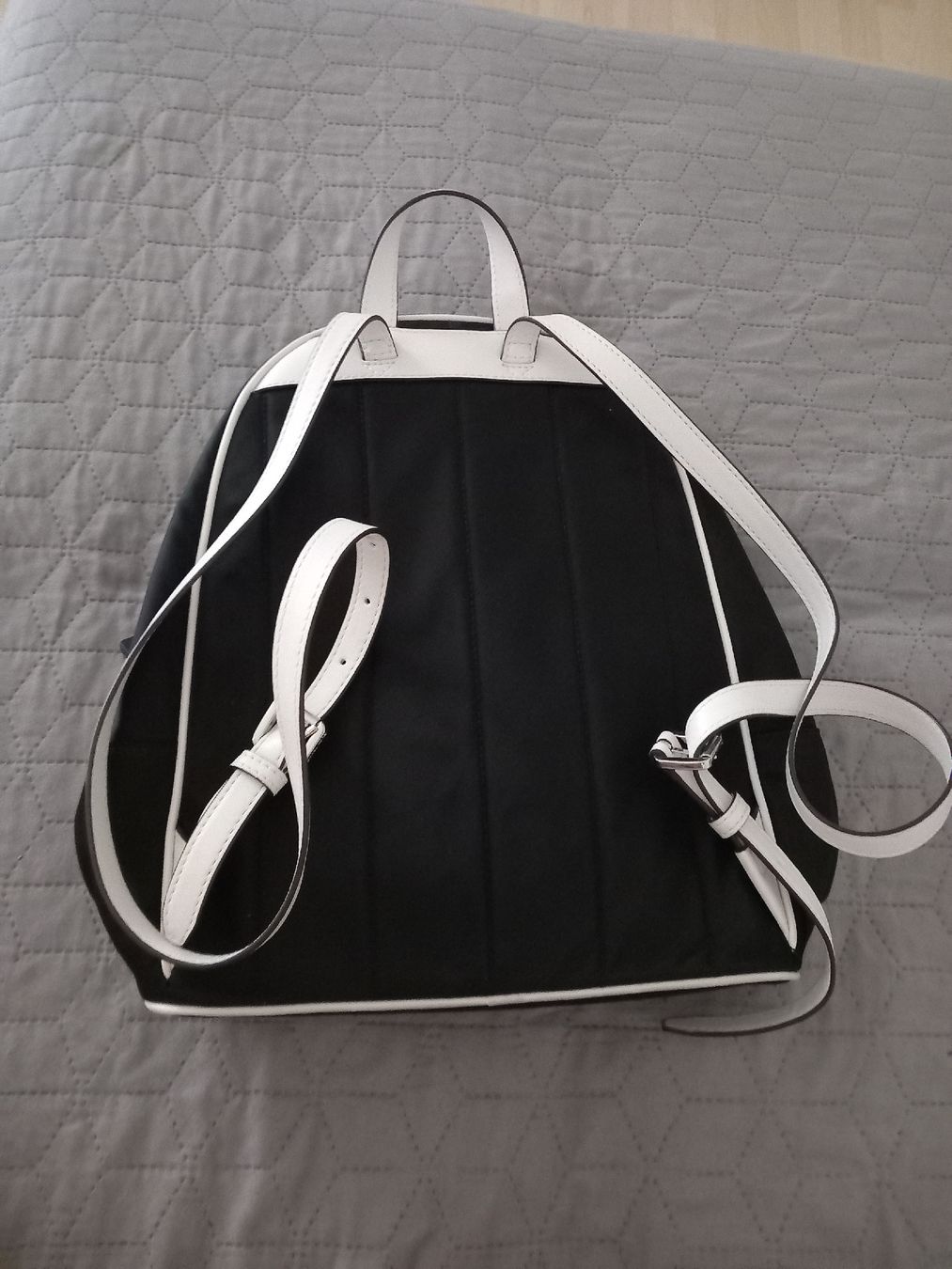 Michael Kors Zaini: Rucksack – Usato da Buchs AG venduto da tac_zz5h 2
