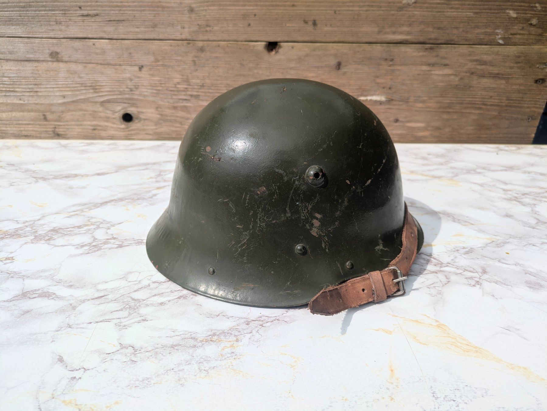 Uniformi & Effetti personali: Bulgarischer Stahlhelm M36 Typ C – Usato da Buttisholz venduto da SoldatenKammer 7