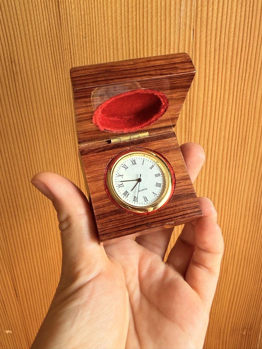 Orologi da terra & Orologi da parete: Miniature Clock with Wooden Case – Usato da Le Sentier venduto da dar_hb62 2