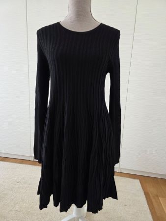 Robe noir en maille Sisley, T. L