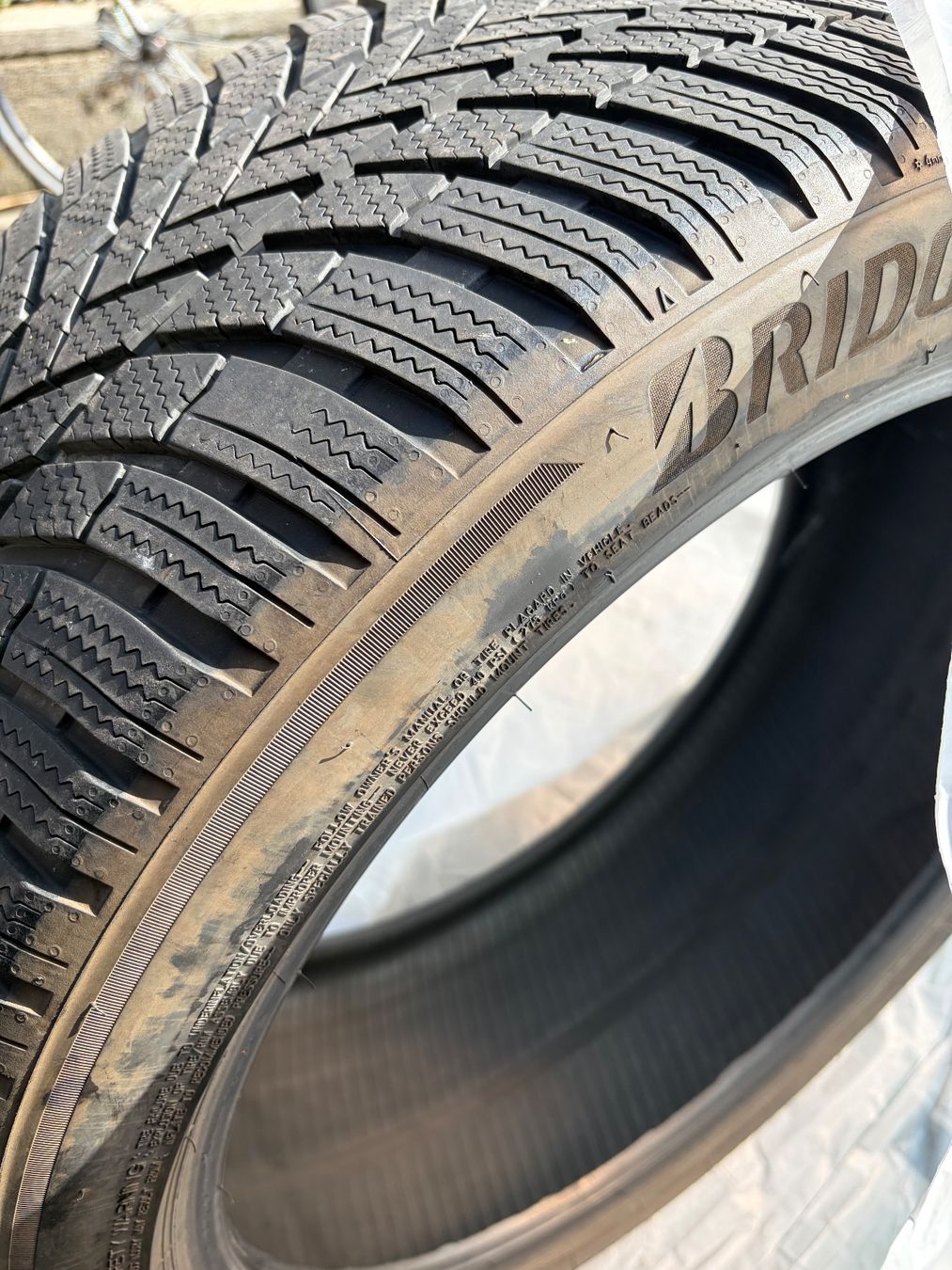 Bridgestone Pneumatici & Ruote complete: Bridgestone Blizzak 255/40R20 101V, 4mm – Usato da Zürich venduto da L_K_F 5