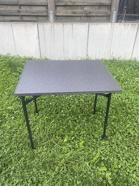 Westfield Tables: Camping Tisch – D'occasion à Scharnachtal par sfr_c9cp
