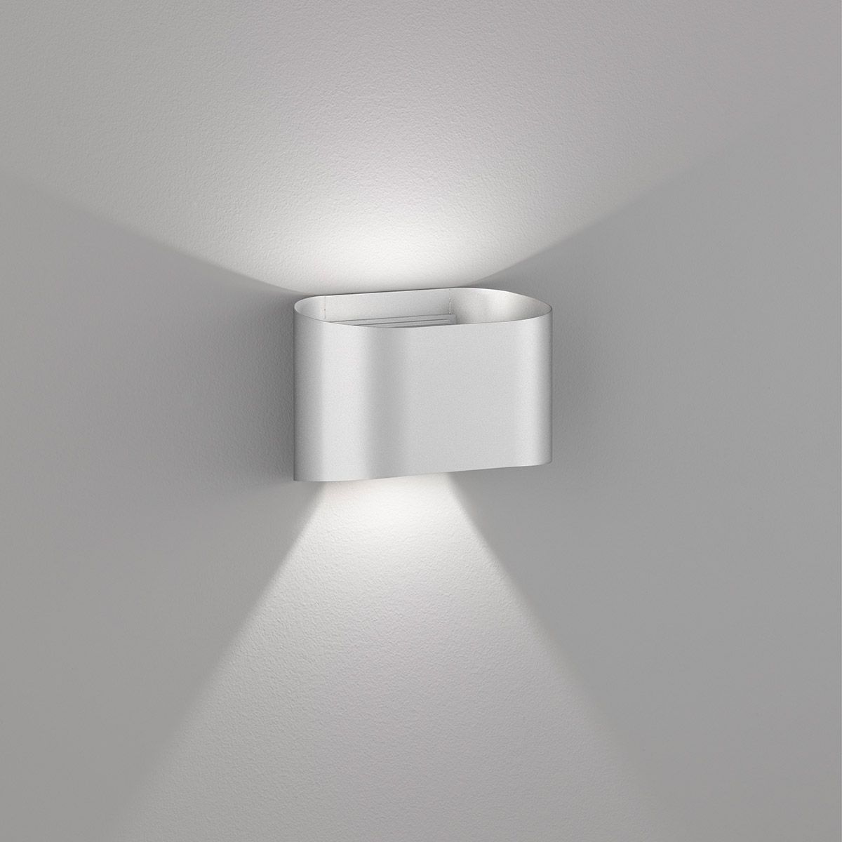 Lampen: LED Wandleuchte, 18 cm x 12 cm, IP44 – Neu (gemäss Beschreibung) aus Kreuzlingen von Smart-Light 2