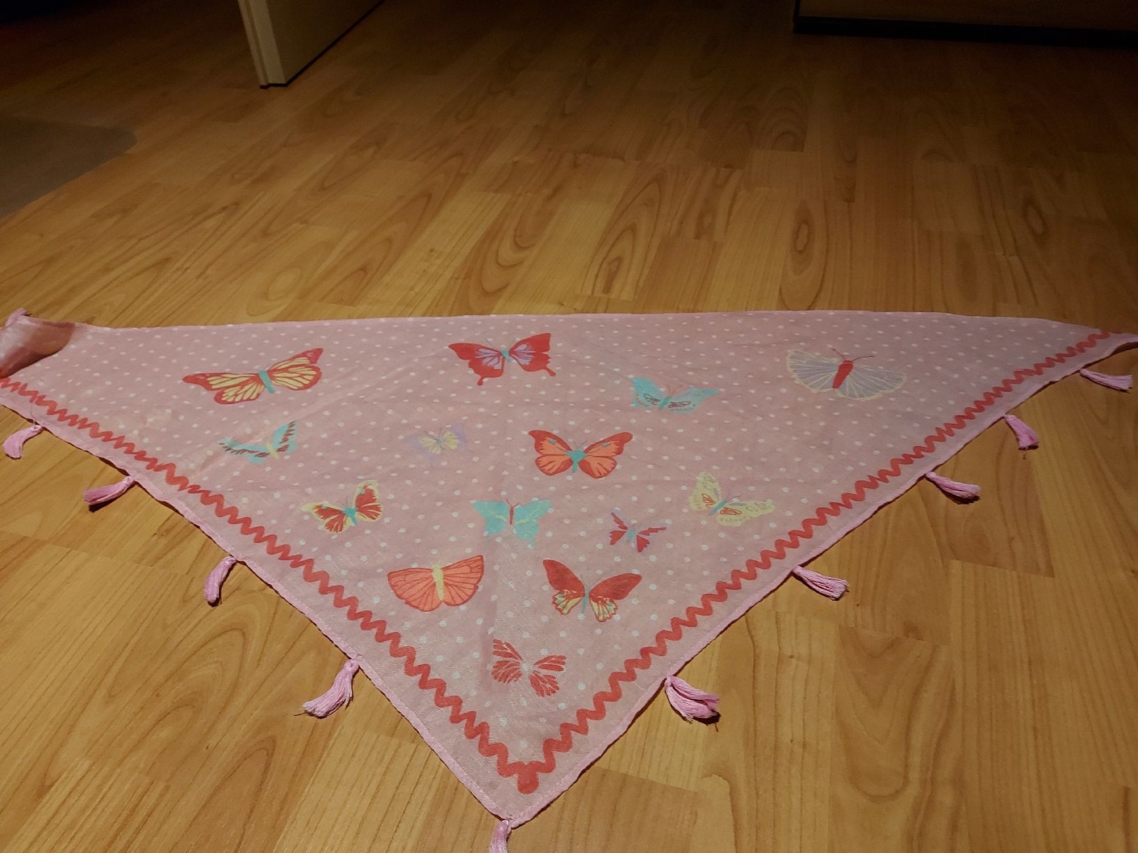 Altro abbigliamento per bambino: foulard enfant – Usato da VUADENS venduto da momy 1