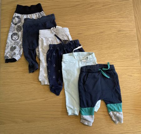 6x Hosen in Grösse 68