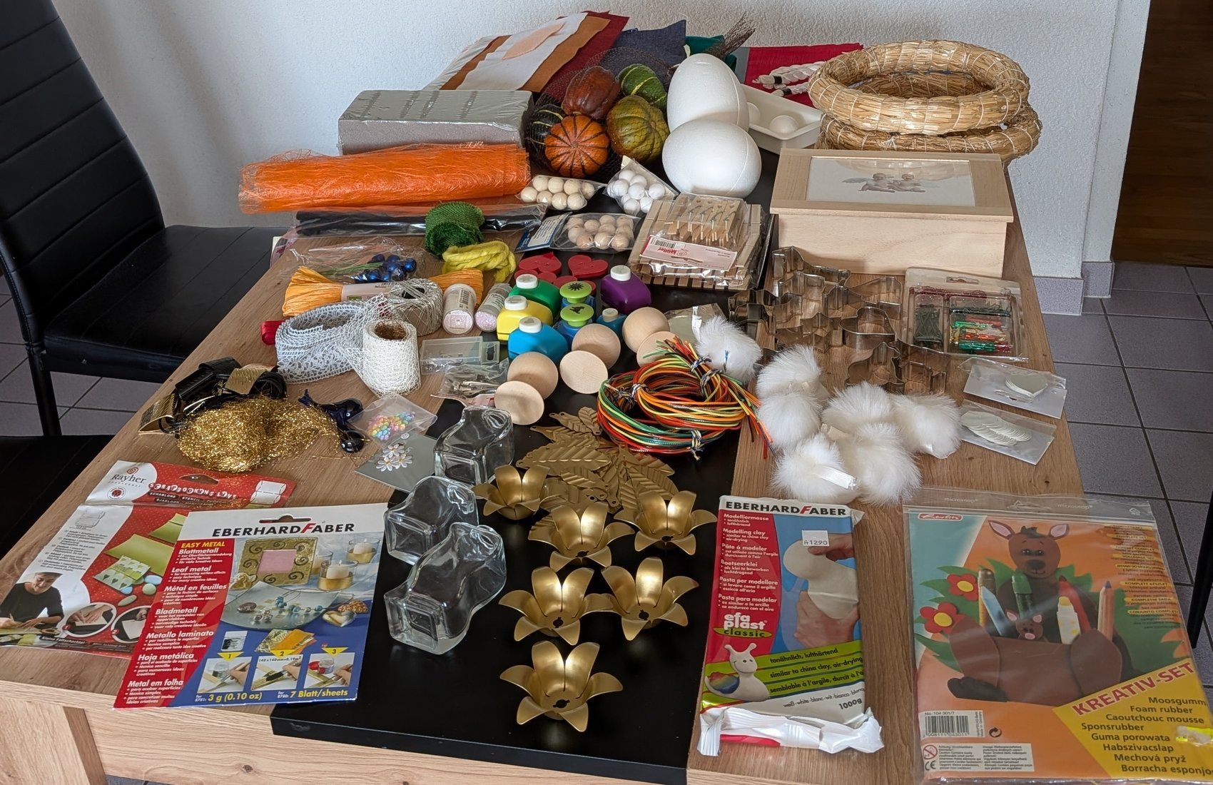 Kit bricolage: Lot de matériel pour loisirs créatifs – Usato da Villariaz venduto da Mariejoconde